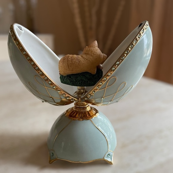 Ardleigh Elliott "Kitten Dreams" Musical Egg-Shaped Collector Edition - Heirloom - Picture 4 of 12